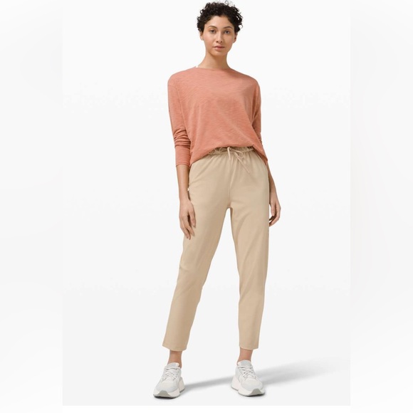 Lululemon Beige Nylon Blend High Rise 7/8 Length Keep Moving Pants Sz. 10 - Picture 1 of 6